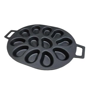 Cast Iron Shellfish Shaped Oyster Grill Pan for 12 Clams, Black – 146.4  |  Grill Pans and Griddles